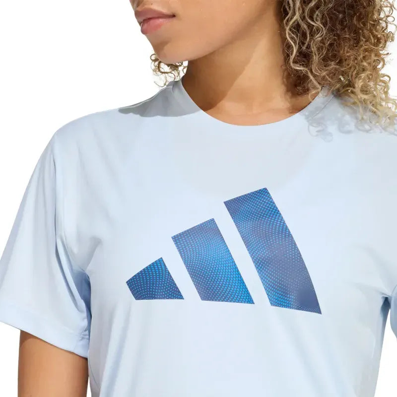 Playera adidas Correr Essentials Brand Love Mujer