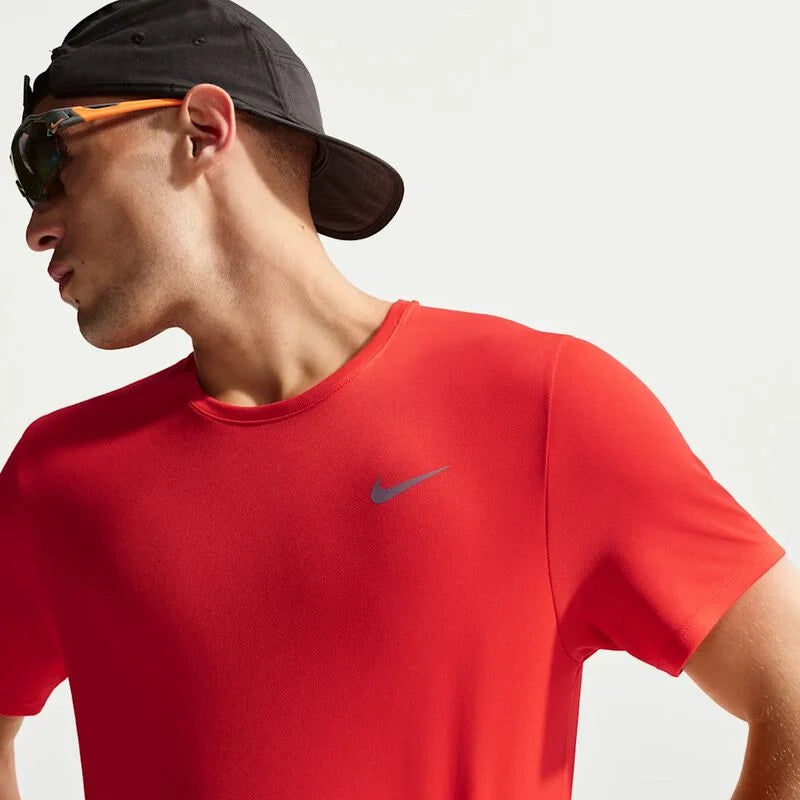 Nike Miler Polo de correr de manga corta Dri-FIT UV para hombre