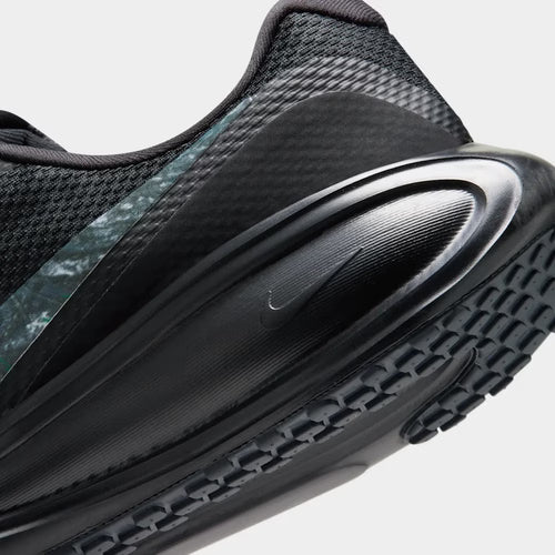 Nike Revolution 8 Zapatillas de correr en pavimento Realtree® para hombre