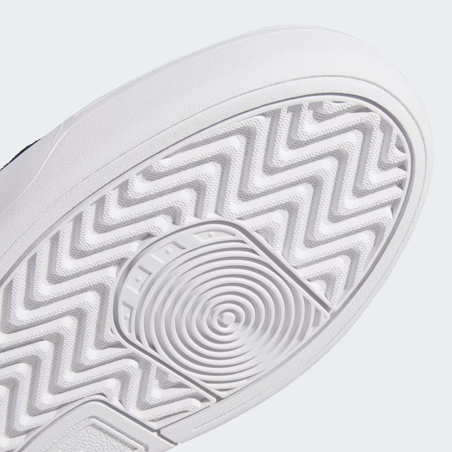 TENIS TURNAROUND