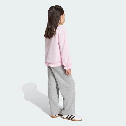 Conjunto deportivo con volantes de la colección Seasonals para niñas pequeñas