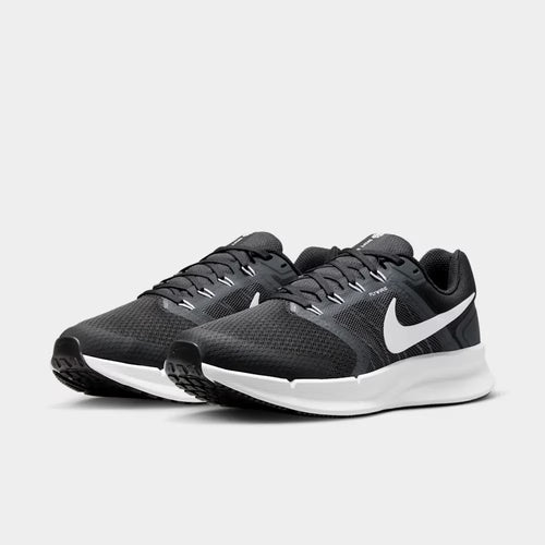 Nike Run Swift 3 Zapatillas de correr en pavimento para mujer