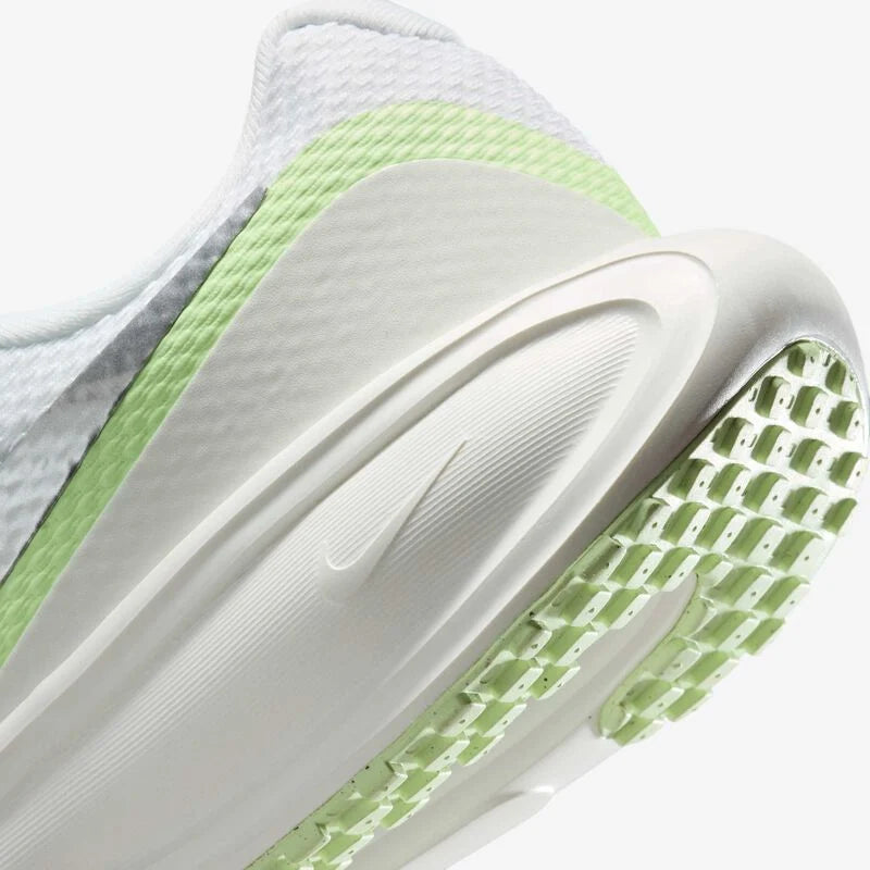 Nike Revolution 8 Zapatillas de correr en pavimento para mujer