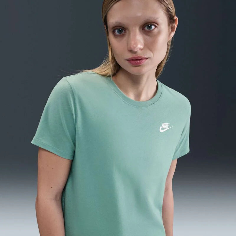 Nike Sportswear Club Essentials Polo para mujer