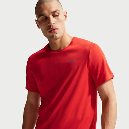 Nike Miler Polo de correr de manga corta Dri-FIT UV para hombre
