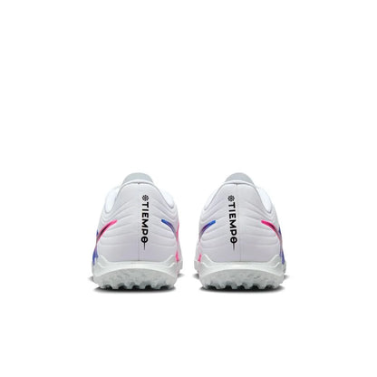 Nike Tiempo Maestro Club Zapatillas de fútbol para pasto sintético (turf) de corte low