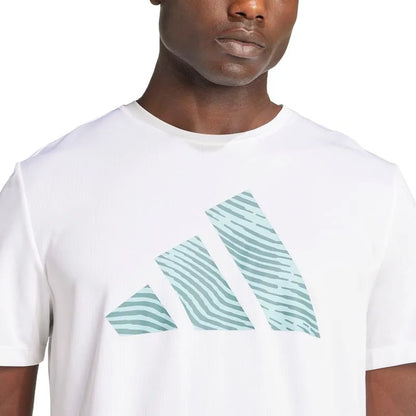 Polera Adi365 Running Essentials Brand Love