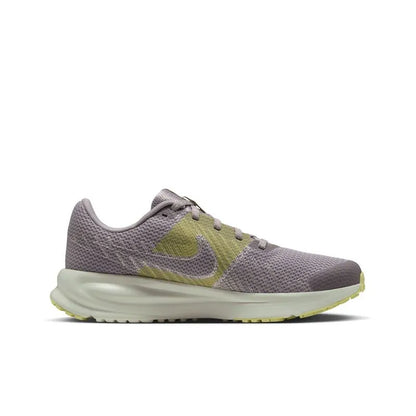 Nike Run Defy Zapatillas de correr en pavimento para mujer