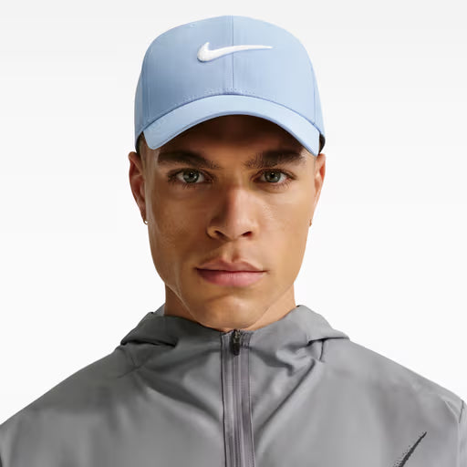 Club Nike Dri-FIT Gorra estructurada con logo Swoosh