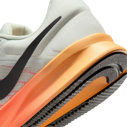 Zapatillas Running Hombre Nike Run Swift Gris