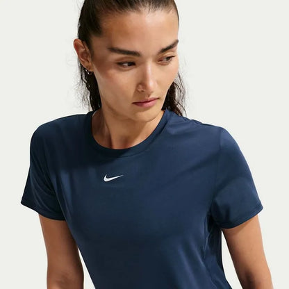 Nike One Classic Camiseta de manga corta Dri-FIT para mujer