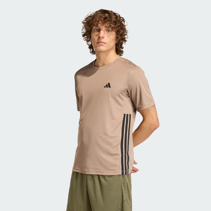 CAMISETA WORKOUT ESSENTIALS BASE CON LAS 3 TIRAS