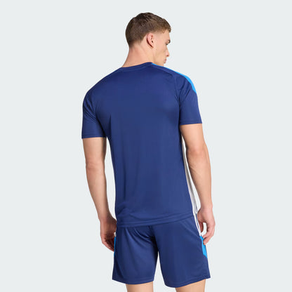 Camiseta Tiro 26 Essentials
