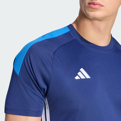 Camiseta Tiro 26 Essentials