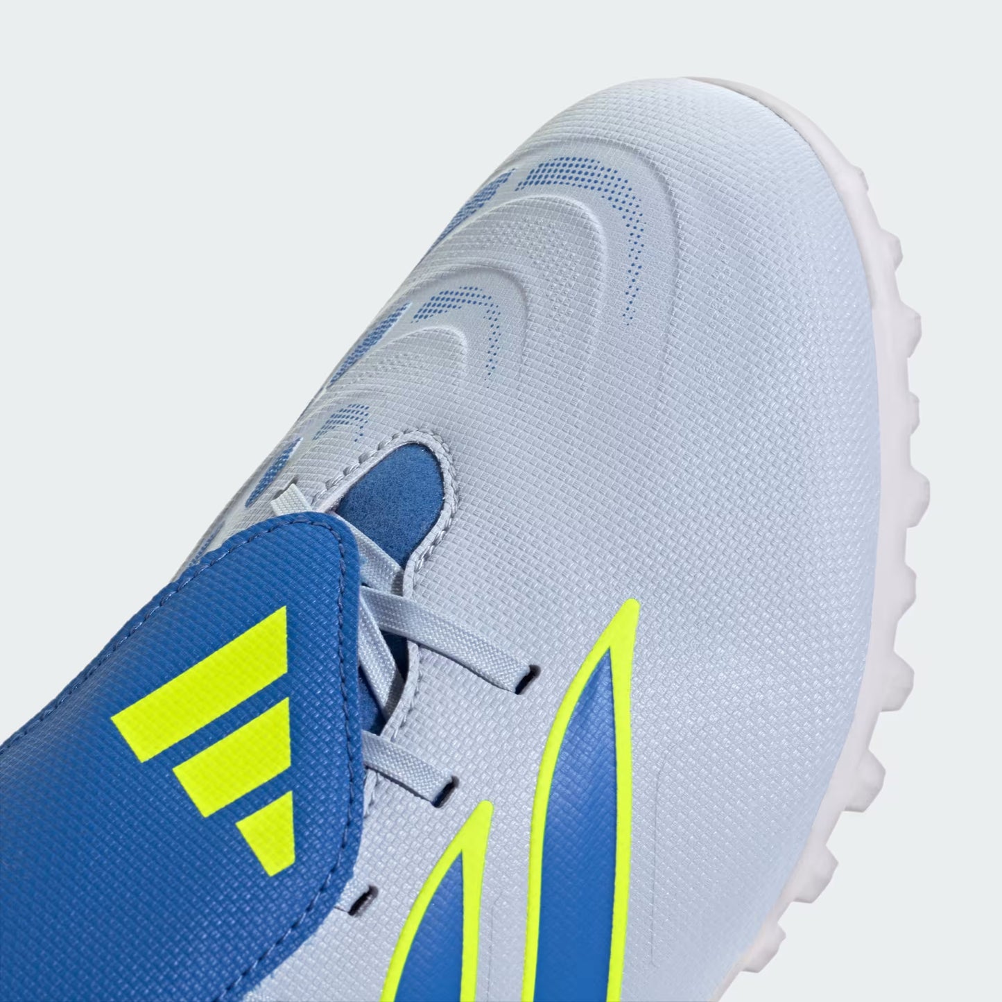 Zapatillas Predator Club Lengüeta Plegable Pasto Artificial