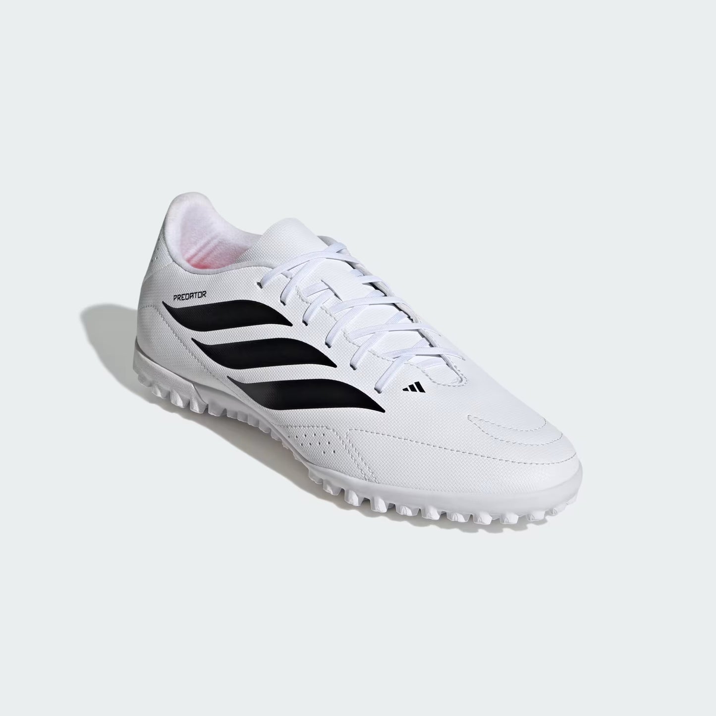 Predator Essentials 26.5 para Pasto Artificial