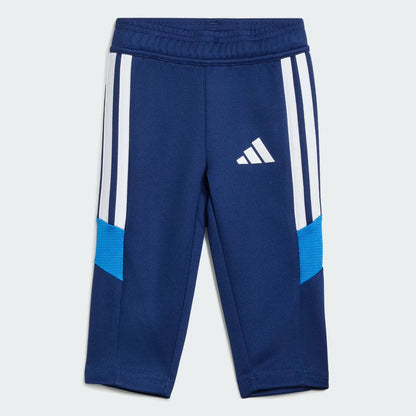 Conjunto Deportivo Tiro 26 Essentials Bebé