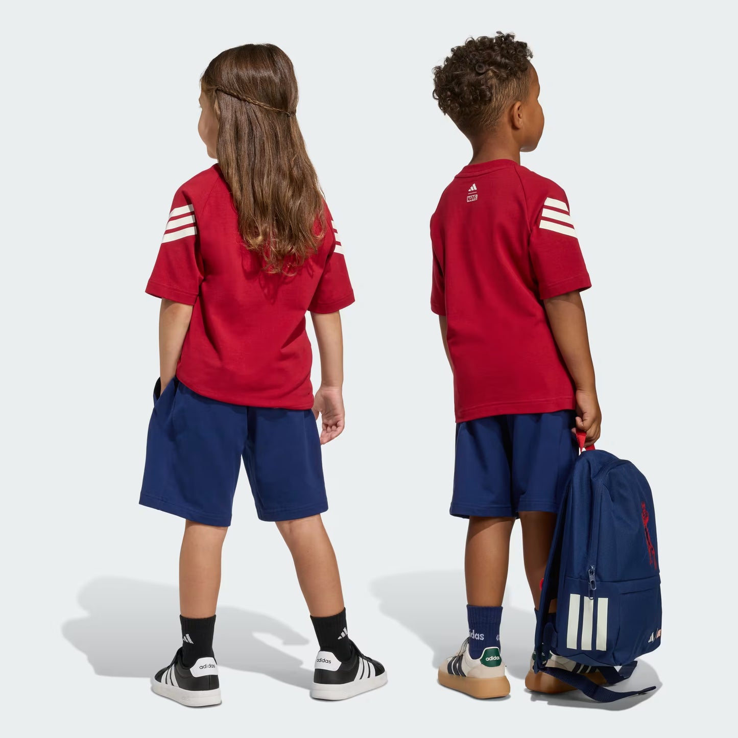 CONJUNTO DE CAMISETA DE ADIDAS MARVEL SPIDER-MAN