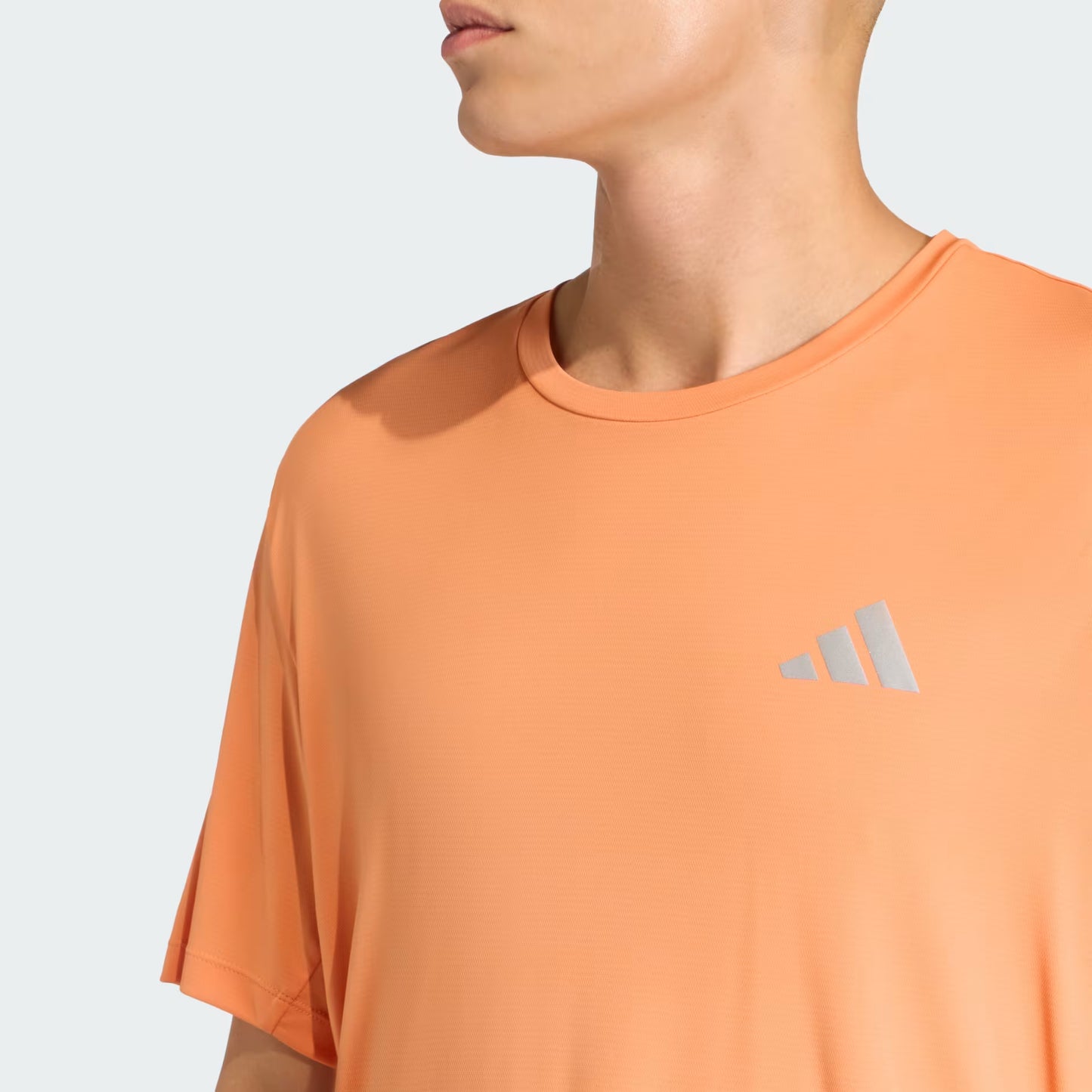 Camiseta esencial para correr adi365