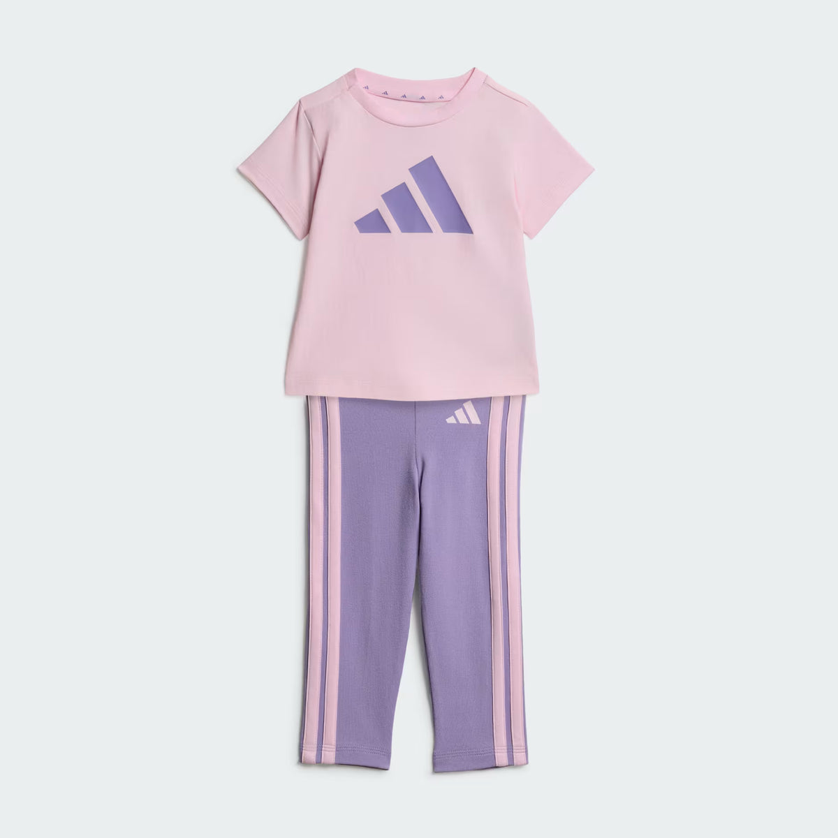 Conjunto de camisetas básicas