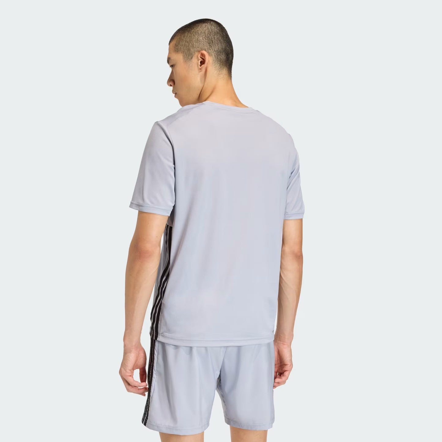 POLO DE ENTRENAMIENTO BASE ESSENTIALS CON LAS 3 TIRAS