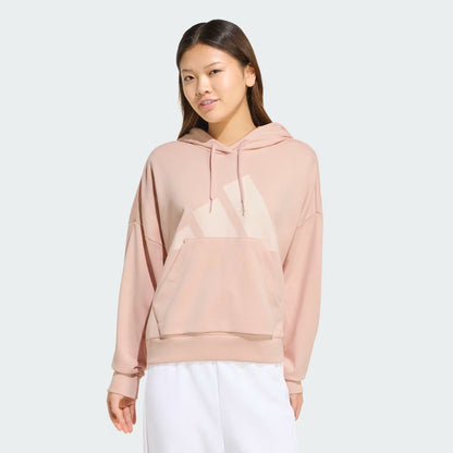 Polera con Capucha Essentials Big Logo Tela French Terry Holgada