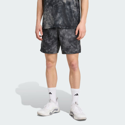 Shorts de entrenamiento con estampado de la temporada Essentials