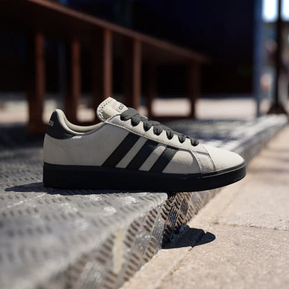 Zapatilla Grand Court Base 00s