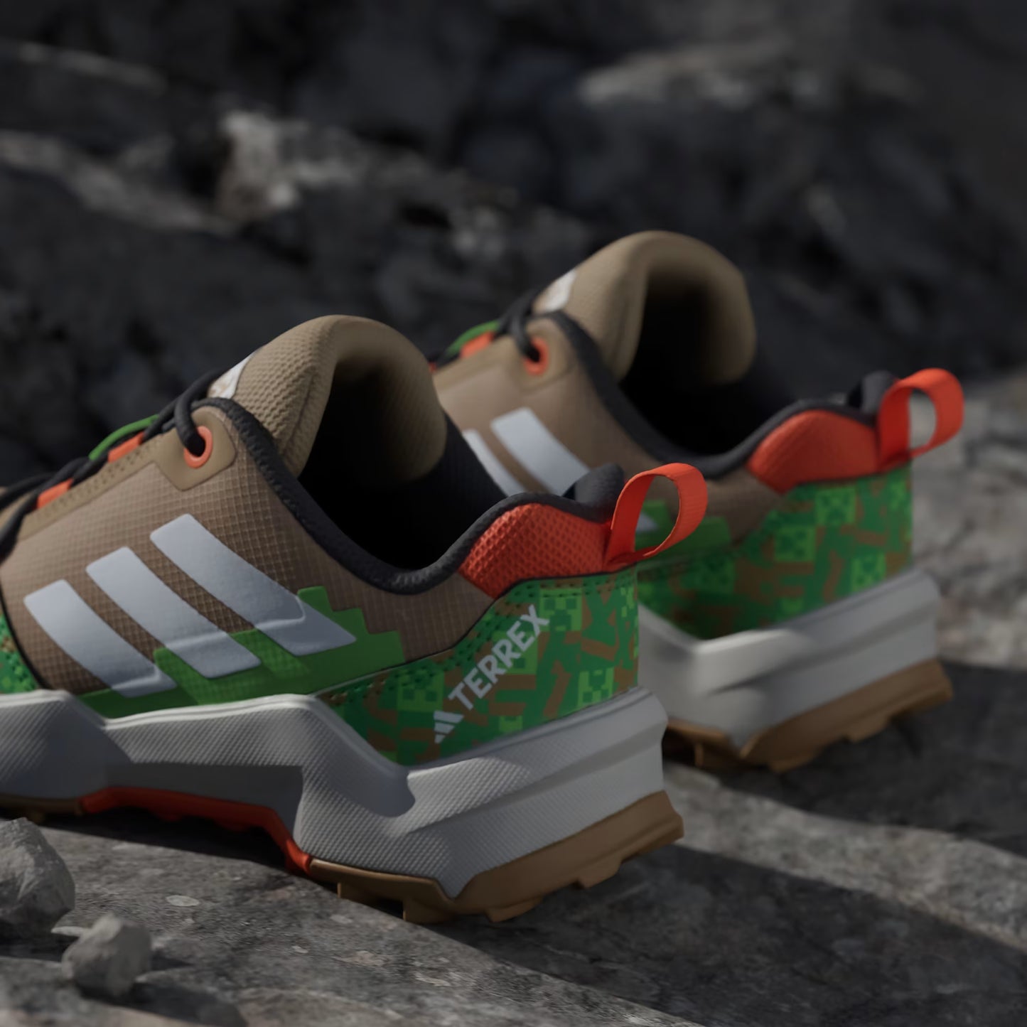 Zapatilla de senderismo adidas Minecraft Terrex AX4R