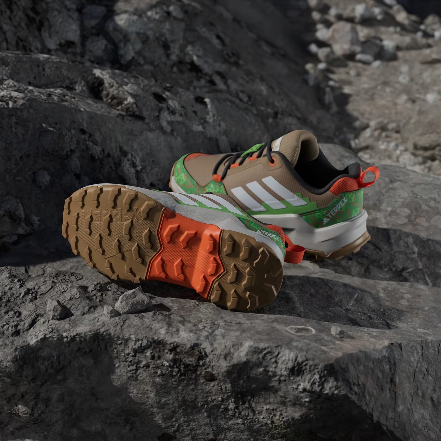 Zapatilla de senderismo adidas Minecraft Terrex AX4R