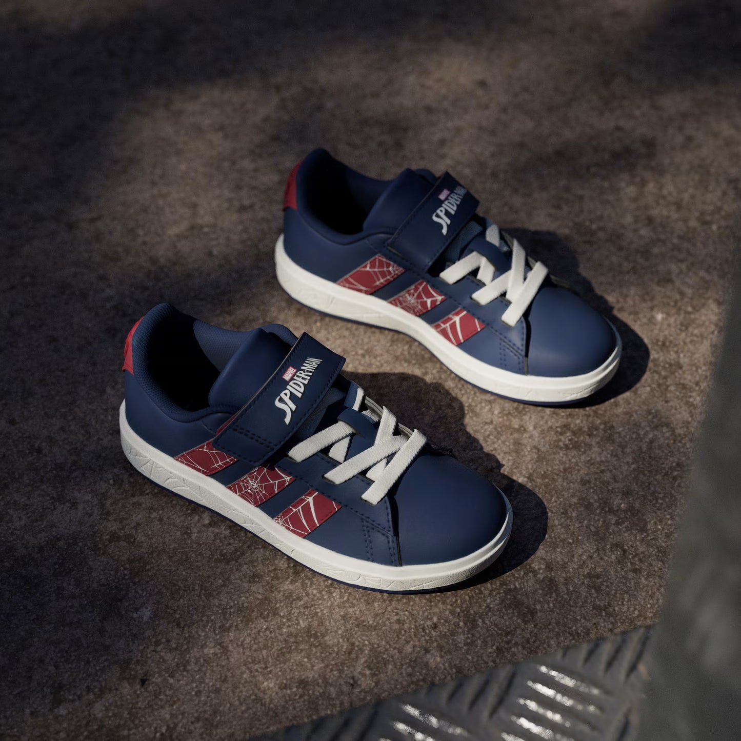 Zapatillas adidas Grand Court Marvel Spider-Man Kids