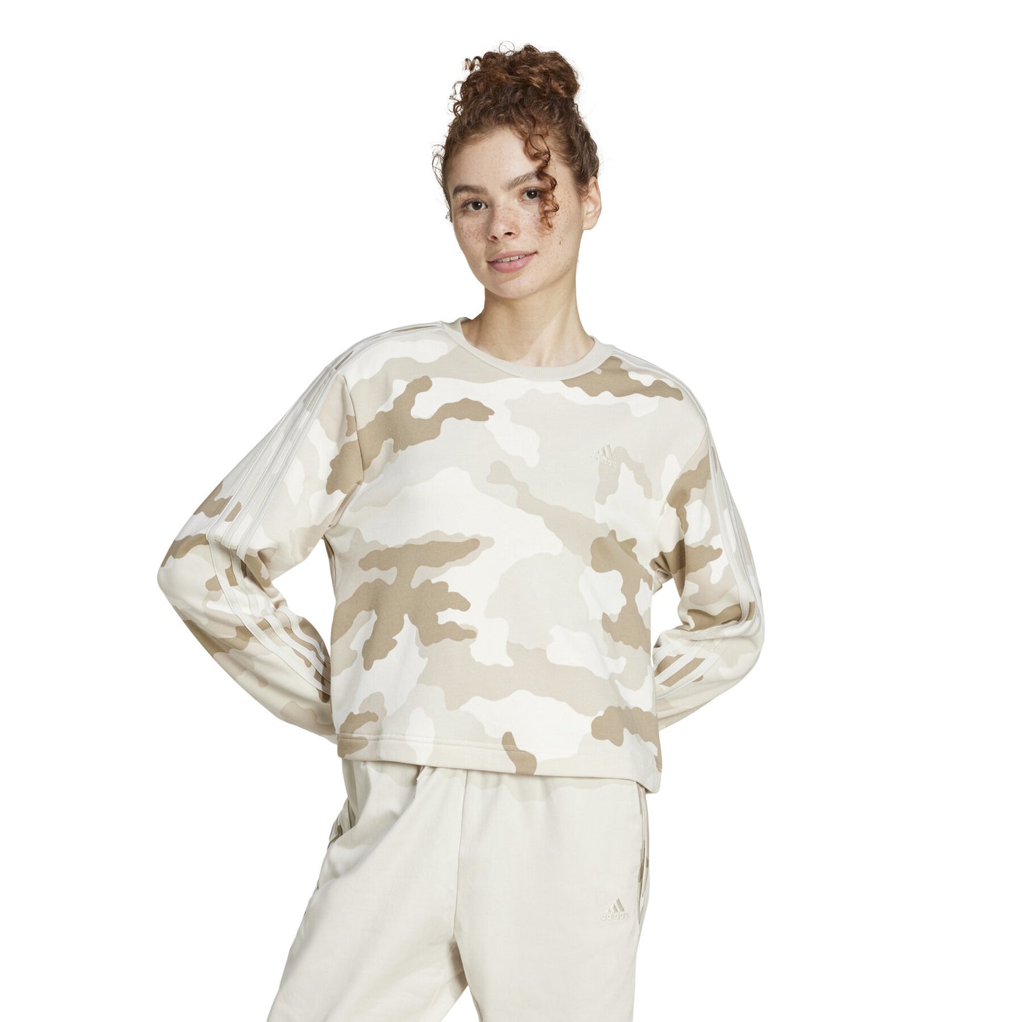 Polera Corta Essentials 3 Tiras Estampado de Camuflaje